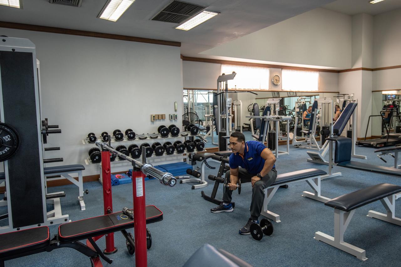 Montien Riverside Hotel Bangkok Exterior photo The gym at the National Olympic Academy